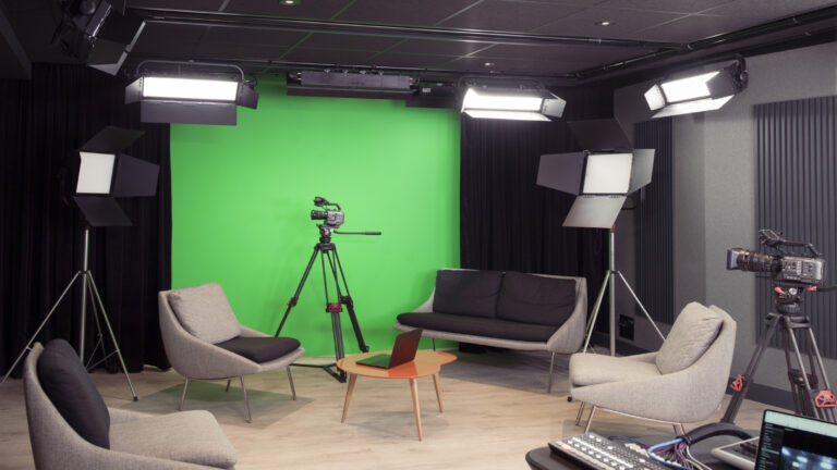 Studio Image Yannick Bellon - photo Matthieu Raffard