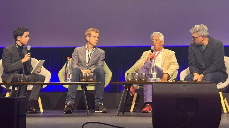 Hervé Rony, DG de la Scam débat avec Gilles Babinet de la Mission Café IA, au sujet de la Dérégulation
